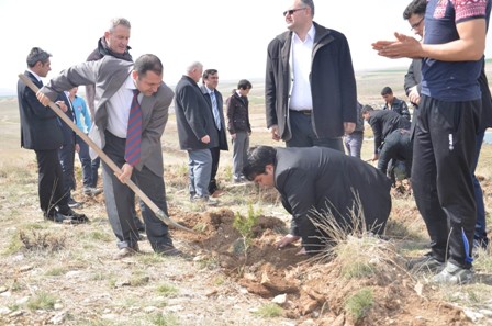 2 bin fidan toprakla buluştu