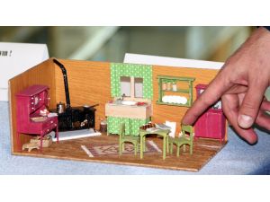 Doktordan minyatür sergisi