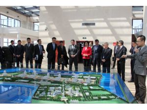 Enerji ve Tabii Kaynaklar Bakanı Albayrak Çin'de