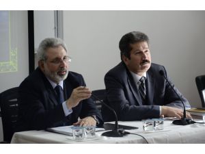 "Asırlık Bilinç: Çanakkale Savaşları, Asırlık Anıt: Çanakkale Şehitlerine"