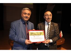 "21. Yüzyılda Bir Alperen Muhsin Yazıcıoğlu" konferansı