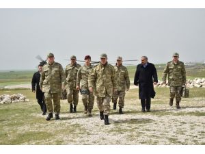 Genelkurmay Başkanı Orgeneral Akar Nusaybin'de