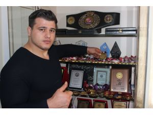 Şampiyon, zirveyi bırakmak istemiyor