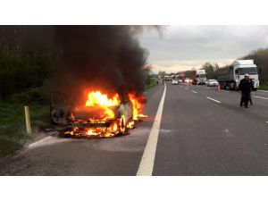 TEM otoyolunda otomobil yangını