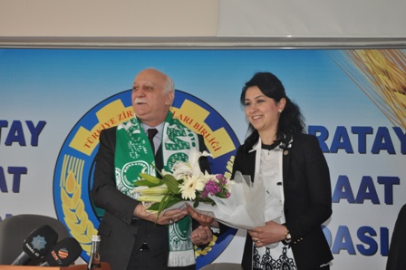 Şemsi başkana Konyaspor atkısı