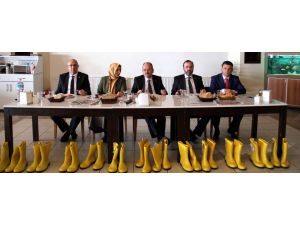 Tekirdağ Büyükşehir Belediyesi yönetimine "çizmeli" eleştiri