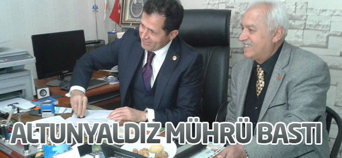 Ziya Altunyaldız mührü bastı