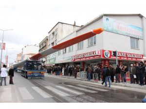 "Dev" pervaneler ilçeden geçti