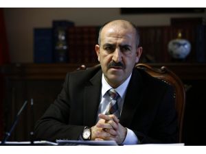 Karanlık dünyalara "ses" veren kitaplık