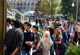 Üniversite açıldı, el kart satışları arttı