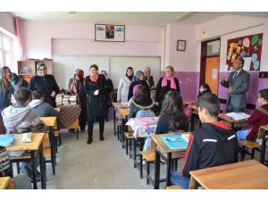 Akyurt'ta "Kardeşime Kitap Gönderiyorum" kampanyası