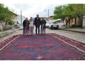 En büyük "Yağcıbedir" halısı dokundu