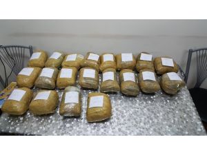 Kargo aracında uyuşturucu çıktı