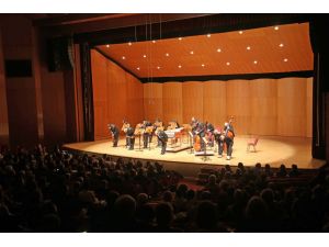 "Venedik Barok Orkestrası" müzik severlerle buluştu