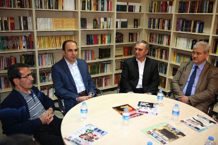 Başkan Altay yazarlar birliği ile bir araya geldi