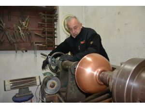 Mesleğini yaşatmak için çırak arıyor