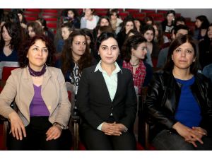 Genç Kadın Konferansı