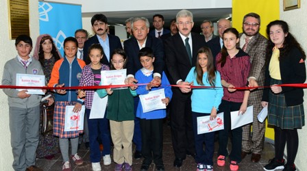 Okuyan öğrencileri ödüllendirildi