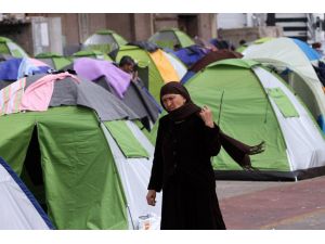 Pire Limanı'nda sığınmacıların yaşam savaşı