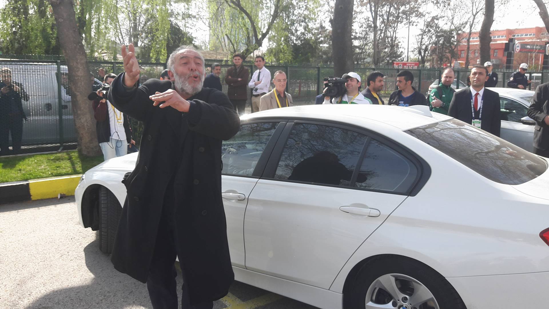 Alkışlar Aykut Kocaman’a