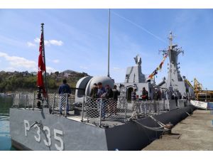 İnebolu'da vatandaşlar savaş gemilerini gezdi