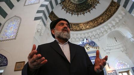 Hattat Kutlu: İslam medeniyetinin merkezi camilerdir