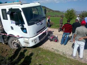 Manisa'da trafik kazası: 2 ölü, 1 yaralı