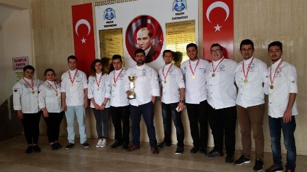 Yemek yarışmasında Selçuk’a ödül