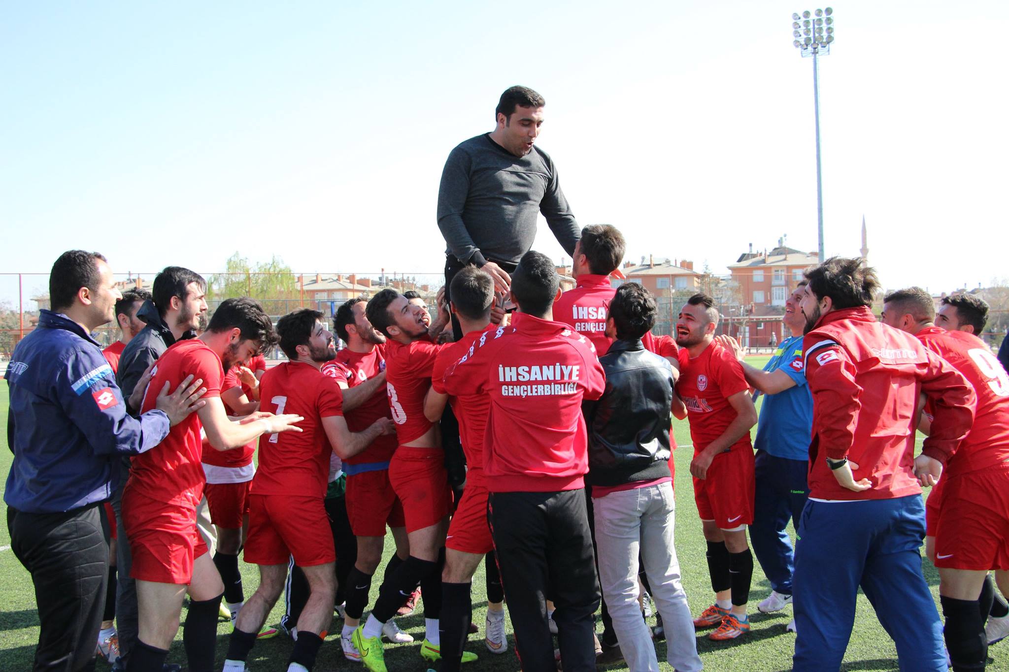 Yapıcı’dan mutlusu yok