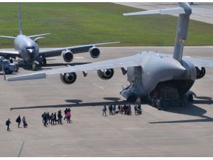 İncirlik Üssü'nden aileler ayrılmaya başladı