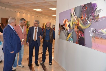 "Diyalektik Yansımalar" sergisi açıldı