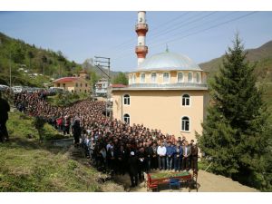 Köprüden ırmağa düşerek ölen kadın