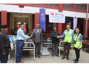 TİKA'dan Nepal'e tıbbi cihaz ve ekipman yardımı