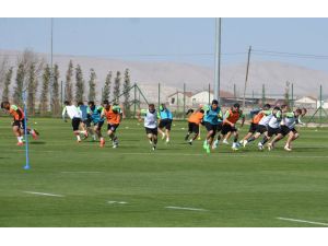 Torku Konyaspor'da Fenerbahçe maçı hazırlıkları