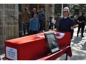 Şehitlerimizi uğurluyoruz