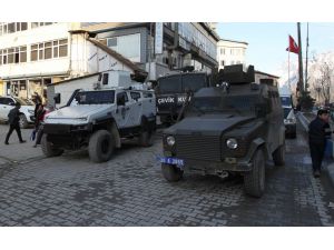 Hakkari'de izinsiz gösteriye müdahale