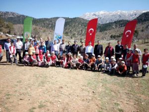 Derebucak'ta fidan dikme etkinliği