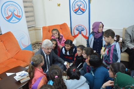 Veliler ödüllendirildi