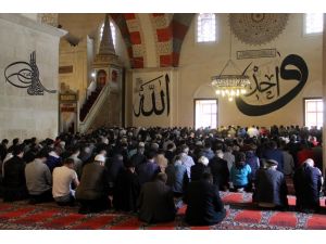 Yabancı öğrencilerden "Ümmete Barış Çağrısı"