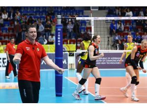 Karslıoğlu'nun takımı, Azerbaycan şampiyonu