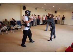 Güvenlik görevlilerine uygulamalı eğitim