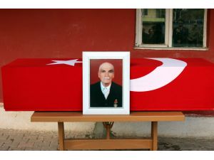 Kore Gazisi Göçer son yolculuğuna uğurlandı