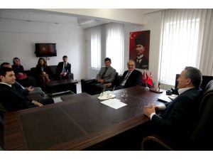 Başkan Tutal'a stajer öğretmenlerden ziyaret