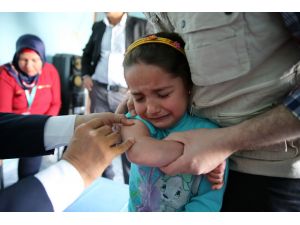 Hatay'da Suriyeli çocuklara aşı