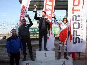 Motosikletçiler Konya’dan dereceyle döndü