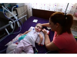 Tek hayali kızının "anne" diyebildiğini duyabilmek