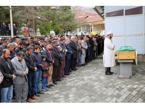 Silahla oynayan çocuğun babasını vurduğu iddiası