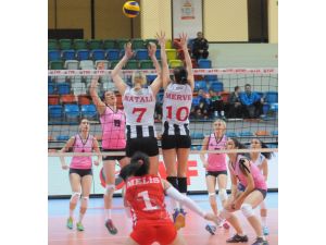 Voleybol: Bayanlar 2. Lig Final Grubu