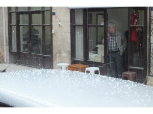 Silifke'de dolu yağışı