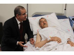 GÜNCELLEME 4 - Kilis’e 2 roket mermesi düştü - Suriye'deki DAEŞ terör örgütü üyelerince ateşlenen 2 roket mermisinin birinin boş araziye, diğerinin pansiyona isabet etmesi sonucu 1 kişi hayatını kaybetti, 7 kişi yaralan